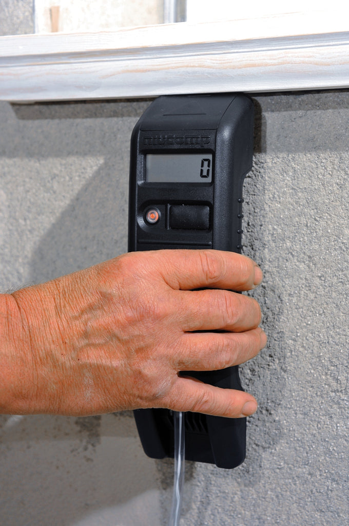 The NIVCOMP can be used to measure elevations of carpentry features.